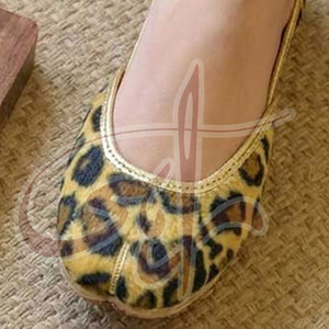 Venta al por Mayor de Calzado Khussa Personalizado para Mujer, Antideslizante, a la Moda, con Color y Logotipo Personalizados, de Alta Calidad - Product Image 5