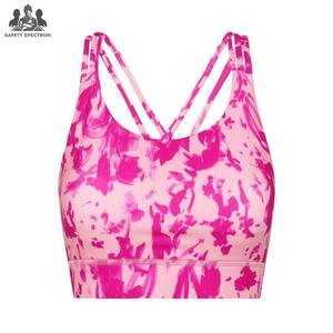 Ensemble de vêtements de sport respirants pour femmes avec logo sur le devant |   Soutien-gorge de sport compressif et short |   Entraînement rapide et écologique - Product Image 5