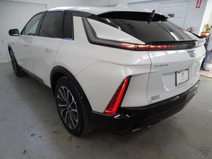 รถ Cadillac LYRIQ Luxury 4 ประตู SUV ปี 2023 สภาพดี ใช้งานน้อย รักษาอย่างดี - Product Image 5