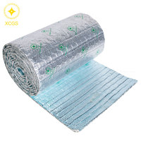 Feuille réfléchissante double couche supérieure pour usage industriel Noyau à bulles de 10mm Feuille carrée moderne Matériau d'isolation thermique pour