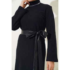 ชุดเดรสหนังสีดำพร้อมเข็มขัด - Product Image 3