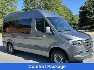 Produit d'origine utilisé : fourgonnette Mercedes-Benz Sprinter 2500 144 places à propulsion arrière, modèle 2024, d'occasion - Product Image 3