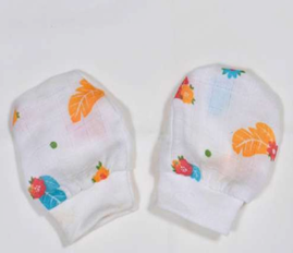 Ensemble bonnet et butin pour nouveau-né en coton doux essentiel pour bébé respirant et lavable OEM personnalisé fournisseur de vêtements pour bébé Inde - Product Image 2