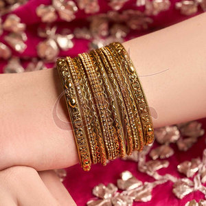Brazaletes de Mujer Modernos Chapados en Oro de Alta Calidad 2026, Hechos en Pakistán, Venta Directa de Fábrica, Nueva Llegada, Regalo - Product Image 3