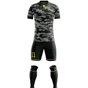 Uniforme de fútbol personalizado de alta calidad diseño de camuflaje camisetas de fútbol negras profesional personalizado su diseño camiseta de fútbol respetuoso con el medio ambiente - Product Image 1