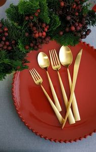 Juego de cubiertos de acero inoxidable con acabado plateado, una elegante mezcla de durabilidad y estilo para bodas, eventos y uso diario - Product Image 3