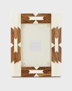 Cadre photo en bois artésien moderne fabriqué à la main directement de l'usine Produit à forte demande en bois et résine de taille personnalisée - Product Image 2