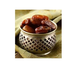 Cuencos de dátiles de color negro y dorado de hierro de diseño simple hechos con prácticas sostenibles perfectos para frutas secas y dátiles - Product Image 4