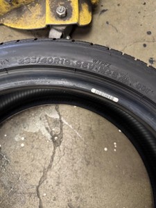 Neumático Usado Bridgestone Weather Control A005 Evo Radial Premium Touring para Todas las Estaciones 225/40ZR18 para Auto y SUV, Agarre en Piso Mojado - Product Image 4