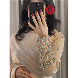 Elegant Silk Saree <b>Shawls</b> for Online Purchase for Stylish Occasions - Product Image 4