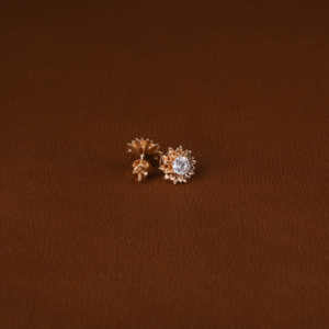 Pendientes de tuerca de diamante de corte redondo cultivado en laboratorio chapado en oro de 14 quilates de diseño personalizado nueva forma de flor de moda para mujeres certificado IGI - Product Image 5