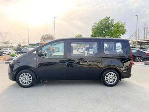 New Hyun dai Sta ria Comfort Automatic transmission 7 Seater Horsepower 100 - 199 HP - Product Image 4