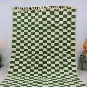 Tapis Beni Ourain personnalisé Tapis marocain à carreaux Tapis en laine fait à la main Tapis marocain berbère mousse vert et blanc Tapis en laine authentique - Product Image 1