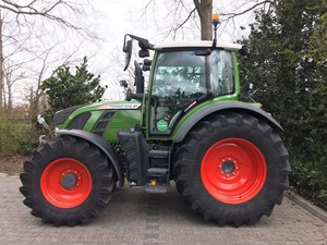 Tractor Fendt 514 Vario S4 ProfiPlus 2021 con Motor, Caja de Cambios y Bomba, Perfecto para Agricultura de Alta Eficiencia - Product Image 3