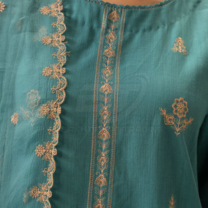 ชุดสูทปักลายพรีเมียมสำหรับผู้หญิง ขายตรงจากโรงงาน ชุดสูทปักลายแฟนซี เสื้อผ้าแฟชั่นสำหรับผู้หญิง ชุดสูทดีไซเนอร์ - Product Image 2