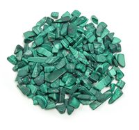 Cristal naturel en gros puces de malachite polies en vrac puces de malachite pierre cadeau de super qualité