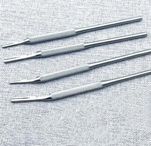 Ametrine Surgical AS-786 Mango de bisturí dental manual de acero inoxidable con agarre ergonómico para 3 unidades #   4 #   Hojas Quirúrgicas Orales con Certificación CE - Product Image 4