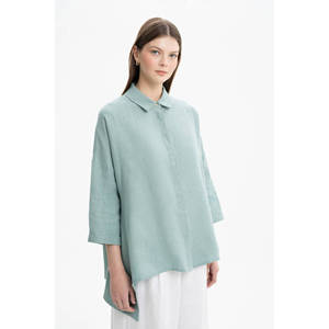 Chemise longue décontractée en lin brodé de fleurs menthe - Product Image 3