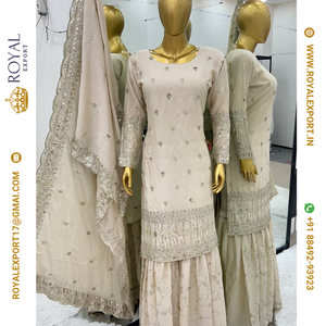 นำเสนอคอลเลคชั่นใหม่สำหรับวันอีด ชุดท็อป-กางเกง-ผ้าคลุมไหล่ ผ้าชินนอนเนื้อหนา ปักลายด้วยเลื่อมอย่างประณีต - Product Image 6