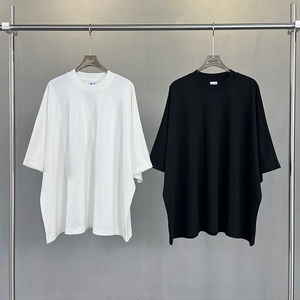 Camiseta de gran tamaño Unisex 100% algodón diseño liso ropa de calle básica holgada para hombres y mujeres tela de Jersey teñida lisa - Product Image 1