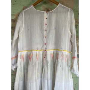 เสื้อสไตล์โบโฮ132 Teej พร้อมคุณสมบัติโปร่งแสงและรอบเอวธรรมชาติ - Product Image 3