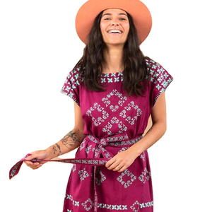 Collection unique de caftans brodés à manches courtes et au genou pour femmes, vêtements de fête, caftans brodés avec ceinture, OEM ODM - Product Image 1