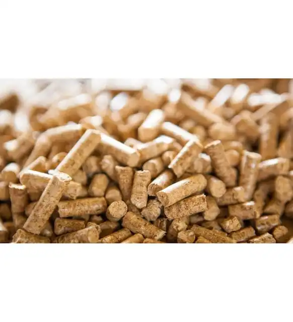 Pellet di legno di pino combustibile all'ingrosso della biomassa prezzo di fabbrica Pellet di legno di alta qualità dal produttore