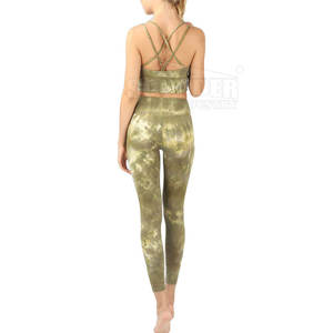 Vêtements de sport pour femmes Ensemble de yoga Vêtements de fitness sans couture Motif solide Ensemble de 2 pièces Fabriqué au Pakistan Logo personnalisé Ensemble de yoga pour femmes - Product Image 2