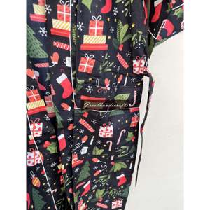 Bata tipo kimono con estampado navideño y bolsillos, vestido largo holgado de poliéster tejido de manga corta, 1 pieza con cintura elástica - Product Image 5