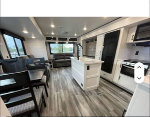 Remolque P-r-i-s-t-i-n-e clean KH USADO 2026 Jayco Jay Flight SLX 33-4-R-T-S - Product Image 3