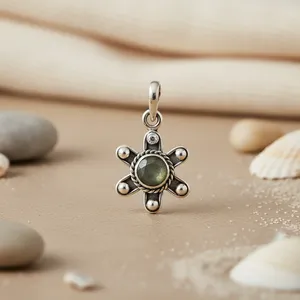 Bijoux en argent 925 avec pendentif en labradorite en forme de fleur pour femmes, pendentifs en émeraude taillée à la main, matériau en or rose - Product Image 1