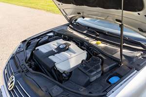 Volkswagen Passat W8 Wagon 2003 Usado, Sin Reserva, Transmisión Manual de 6 Velocidades - Motor W8 de 4.0 Litros, Tracción en las Cuatro Ruedas, Mayormente sin Modificaciones - Product Image 6