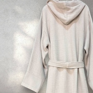 เสื้อคลุมอาบน้ำแบบมีฮู้ด Salda Waffle Stonewash สีเบจ สไตล์ตุรกี - Product Image 5