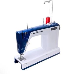 Machine à coudre et à matelasser tout-en-un Little Rebel authentique en stock - Product Image 1