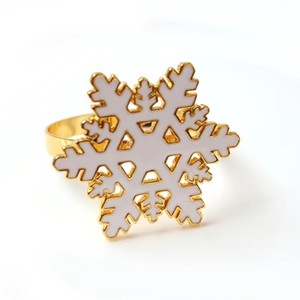 Rond de serviette en métal de conception de flocons de neige de la meilleure qualité pour la décoration de table de Noël à bas prix - Product Image 5