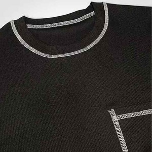 Nouveauté T-shirt en mélange pour hommes et short à imprimé réfléchissant Ensemble 2 pièces été demi-manche personnalisé OEM - Product Image 6