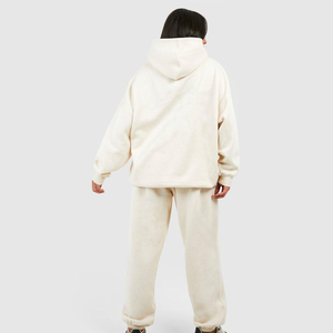 Sudadera con capucha de gran tamaño color crema y conjunto de ropa de correr de pierna ancha, ropa de calle de la mejor calidad, chándal para mujer con diseño gráfico personalizado - Product Image 3