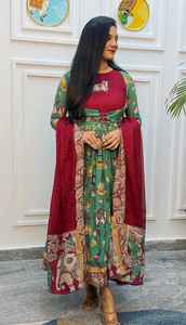 VESTIDO DE DISEÑADOR DE CUELLO BORDADO RANGOLI GEORGETTE NEGRO DE MODA CON DUPATTA VERDE - Product Image 5