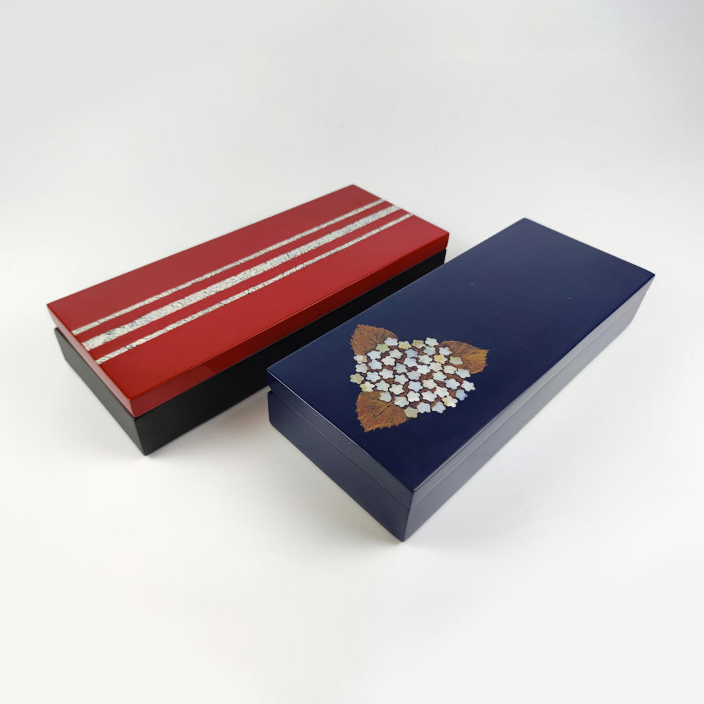 มีสีสัน