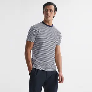 OEM Großhandel Hot Sale Standard Fit Kurzarm T-Shirt mit Rundhals ausschnitt und individuellem T-Shirt für Männer