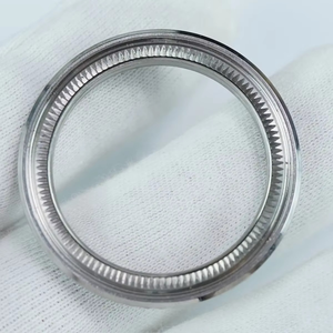 Bisel de Reloj de Acero Inoxidable Hecho a Mano para EXPORTACIÓN, con Borde de Moneda, Diseño Acanalado, 40 mm, con Gemas Multicolores Blancas y Verdes, Dorado y Rosado, con Acabado Dentado Fino - Product Image 3