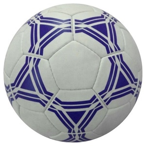 Balones de fútbol paquistaníes duraderos de la marca HB SPORTS de alta calidad con alta retención de aire 100% algodón directamente de Pakistán - Product Image 1