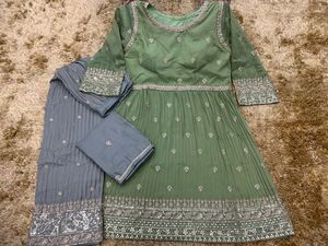 Nouveau indien pakistanais Gorges ethnique hommes robe attrayante pour les femmes lourd Faux Georgette tissu Sharara Gharara costume - Product Image 3