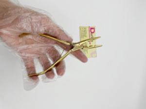 Alicates de forma plana multifuncionales de acero inoxidable de la mejor calidad con 2 agujeros Alicates de extensión de cabello de doble resorte sostenibles - Product Image 2