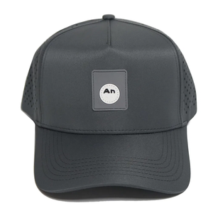 Sombrero de Golf de 5 paneles personalizado del fabricante VN, agujeros cortados con láser, Parche de PVC de goma 3D, estilo deportivo, lona de poliéster 100% impermeable - Product Image 1