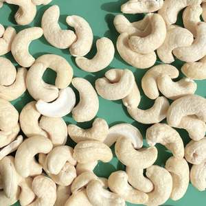 Offre Spéciale Vietnam Noix de cajou brutes Noix de cajou Prix W180 Boîte d'emballage de noix de cajou Prix raisonnable - Product Image 1