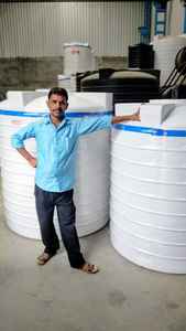 Máquina de rotomoldeo de alta calidad para tanques de almacenamiento del exportador de la India al mejor tanque de agua de plástico que hace la máquina de rotomoldeo - Product Image 5