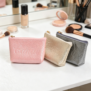 <span class=keywords><strong>Portamonete</strong></span> in Pelle PU Metallizzata Lucida, Elegante Mini Portafoglio con Cerniera a Cuore, Logo Personalizzato in Rilievo, Piccola Pochette per Trucchi - Product Image 1