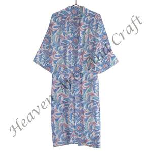 Kimono en coton imprimé floral Kimono pour femmes, robe de nuit, robe de demoiselle d'honneur cadeau de mariée, peignoir, Kimono - Product Image 2