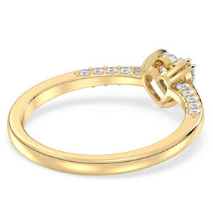 Anillo de moissanita solitario en forma de corazón REYES en oro amarillo de 14K chapado con anillo de compromiso de Plata de Ley 925 para ella - Product Image 4